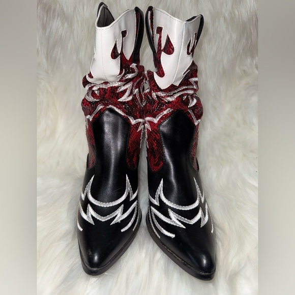Cape Robbin Black and Red Ankle Boots - Picture 1 of 9
